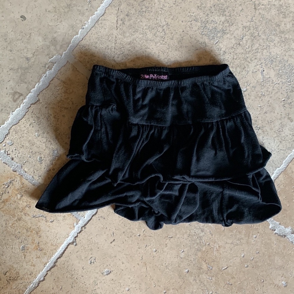 A cute skirt in the brand 2 princess